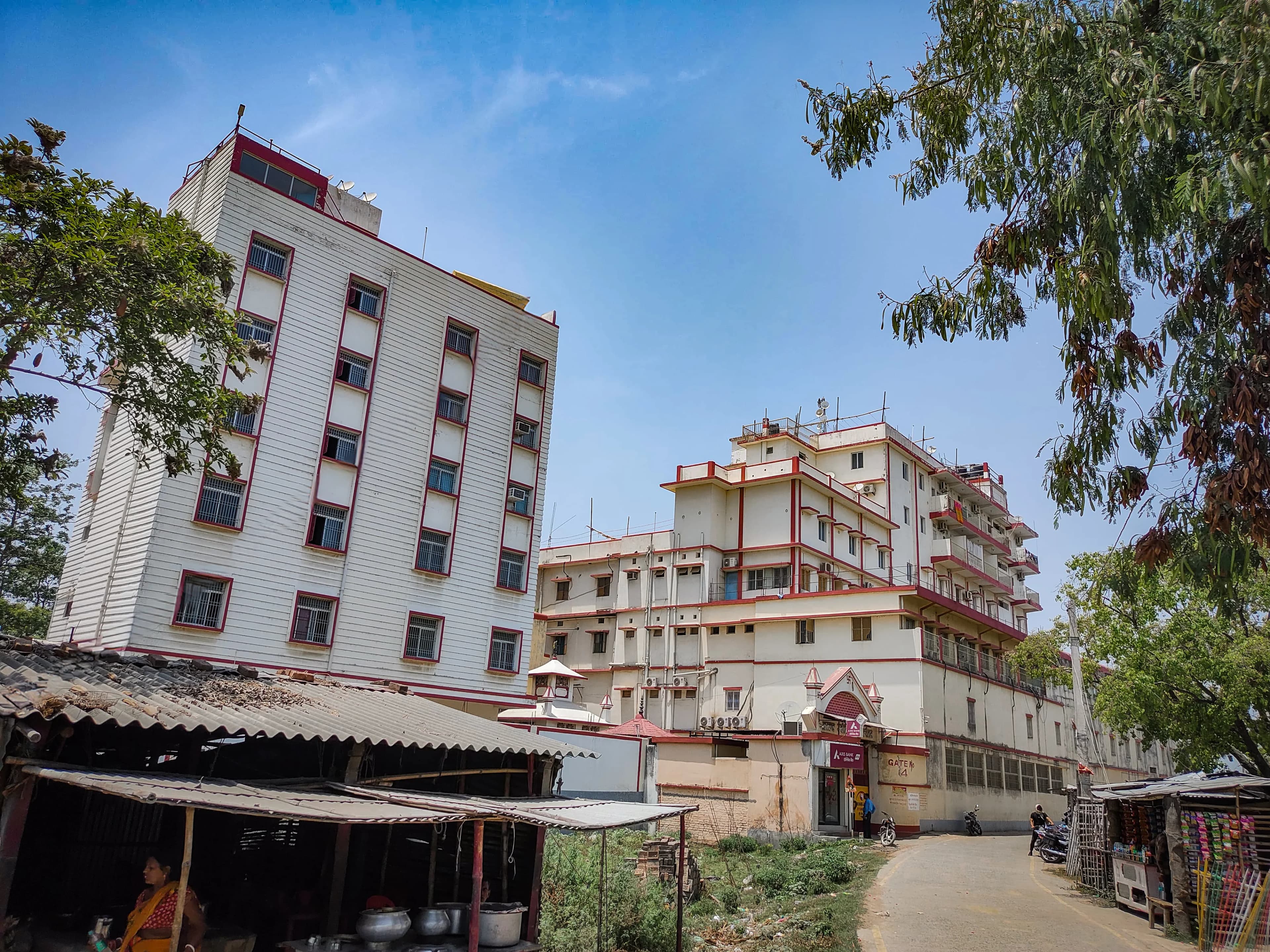 Akhand Jyoti Eye Hospital